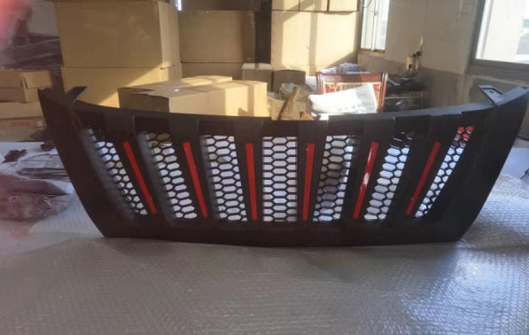 TOYOTA FORTUNER FRONT GRILLE