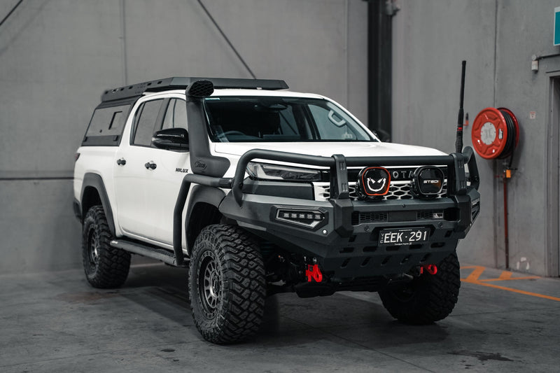 Side Rails: Strong Side Protection, Clean Design