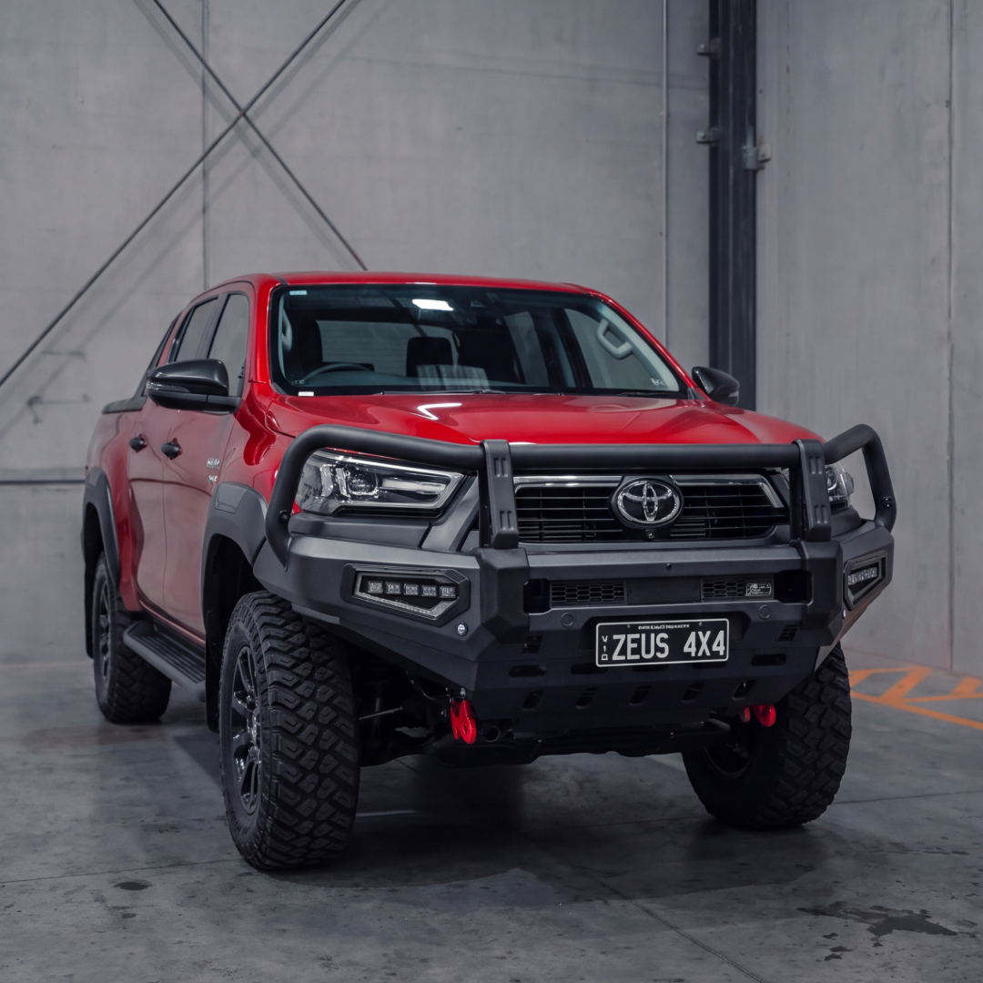 Stealth MKII Bullbar Toyota Hilux SR5 (2010-2020)